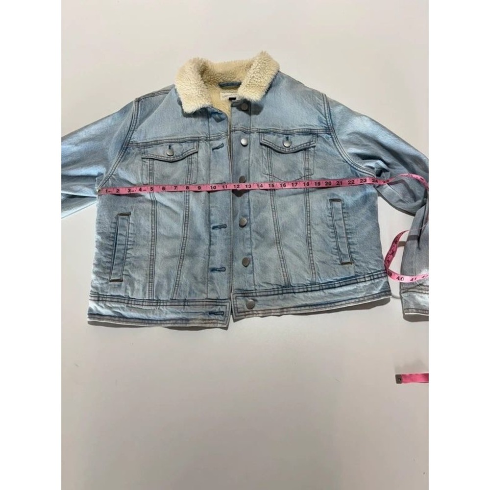 Universal Thread Womens XL Sherpa Lined Denim Trucker Jacket Light Wash Blue - Picture 5 of 6